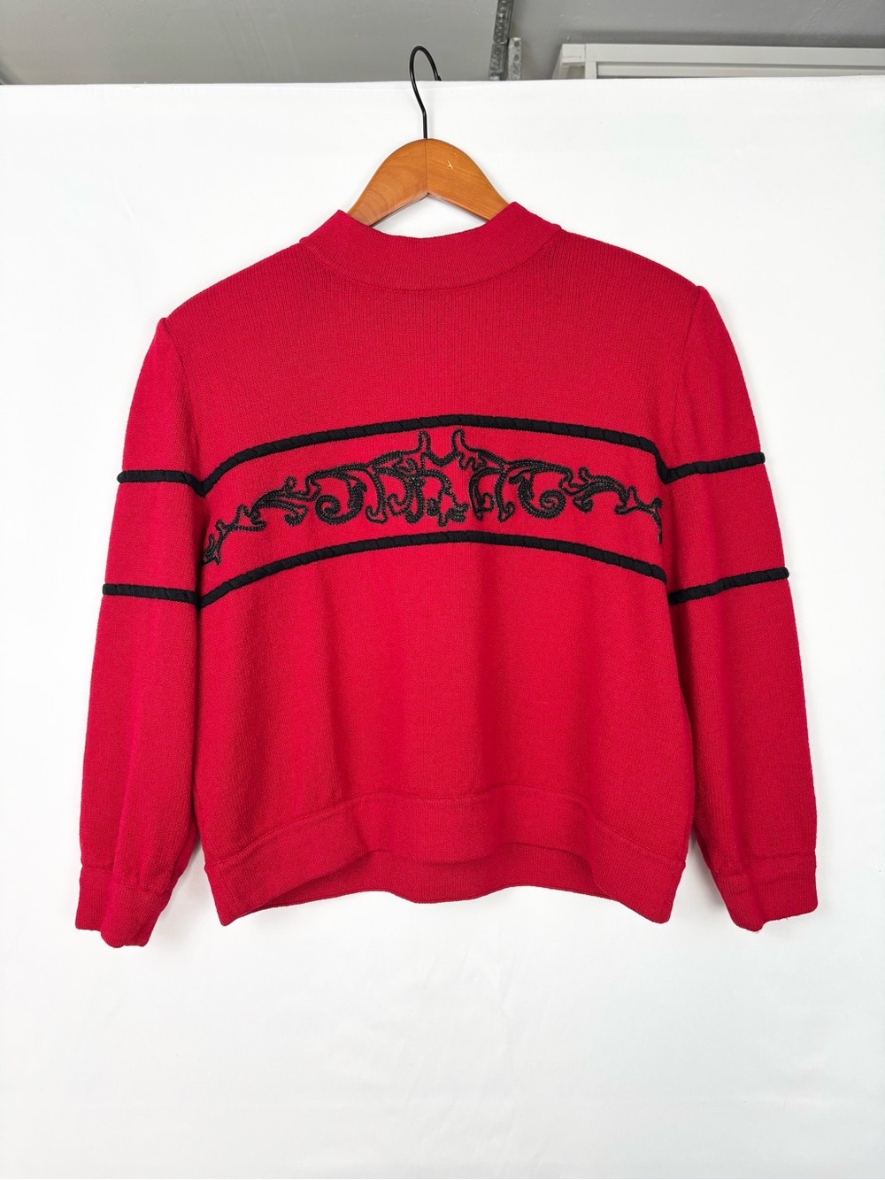 Vintage St John Collection Red Knit Sweater Mock Neck Size L Holiday Christmas